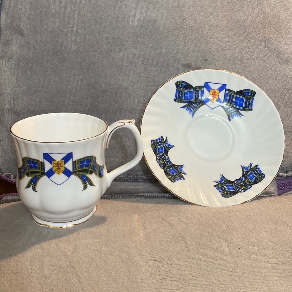 Tea cup & saucer (Elizabethan Fine Bone China-England) NOVA SCOTIA TARTAN line